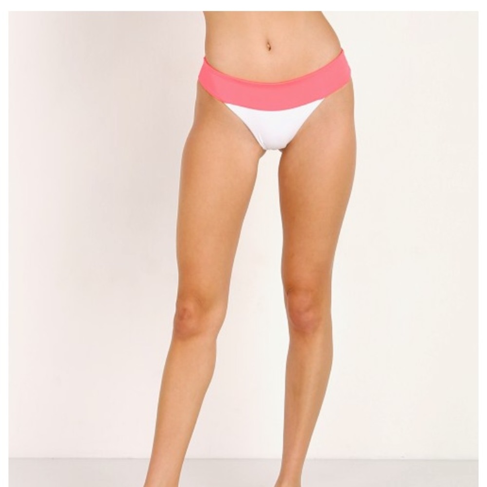 NWT- Lspace Veronica blocked bottom size large